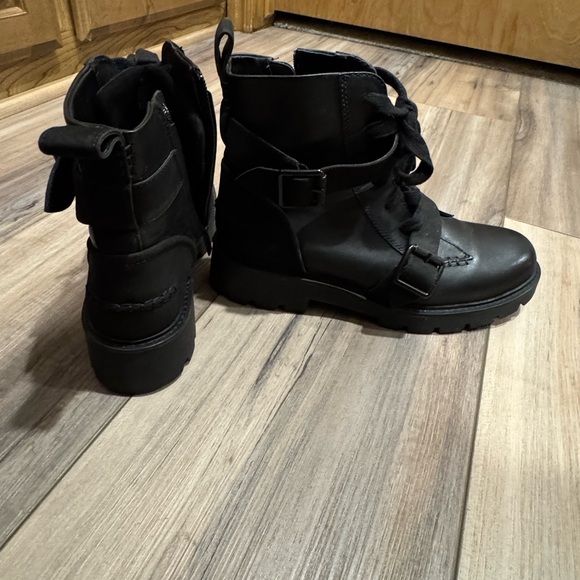 Ugg Noe Black Leather Boots - Women’s 11 - Brand New - Picture 7 of 7
